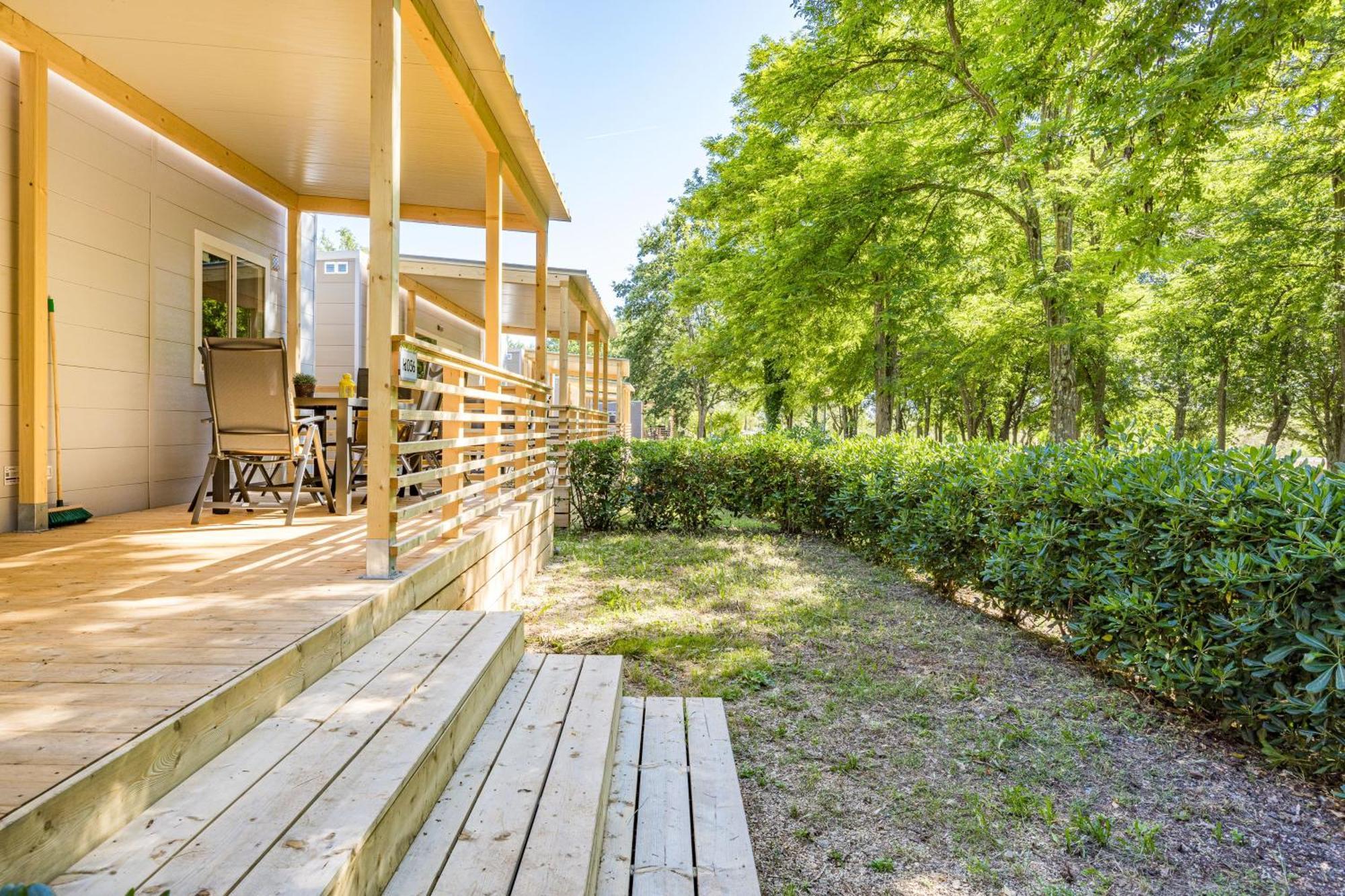 Easyatent Mobile Bijela Uvala Vakantiepark 4*